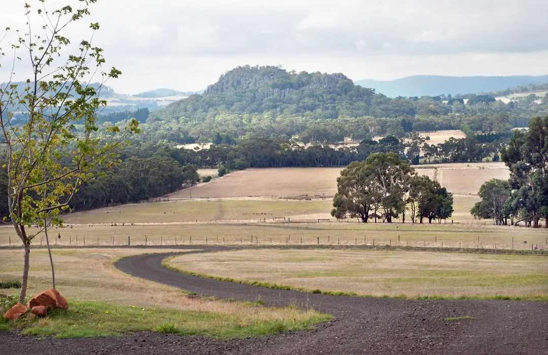 Hanging Rock Views-1